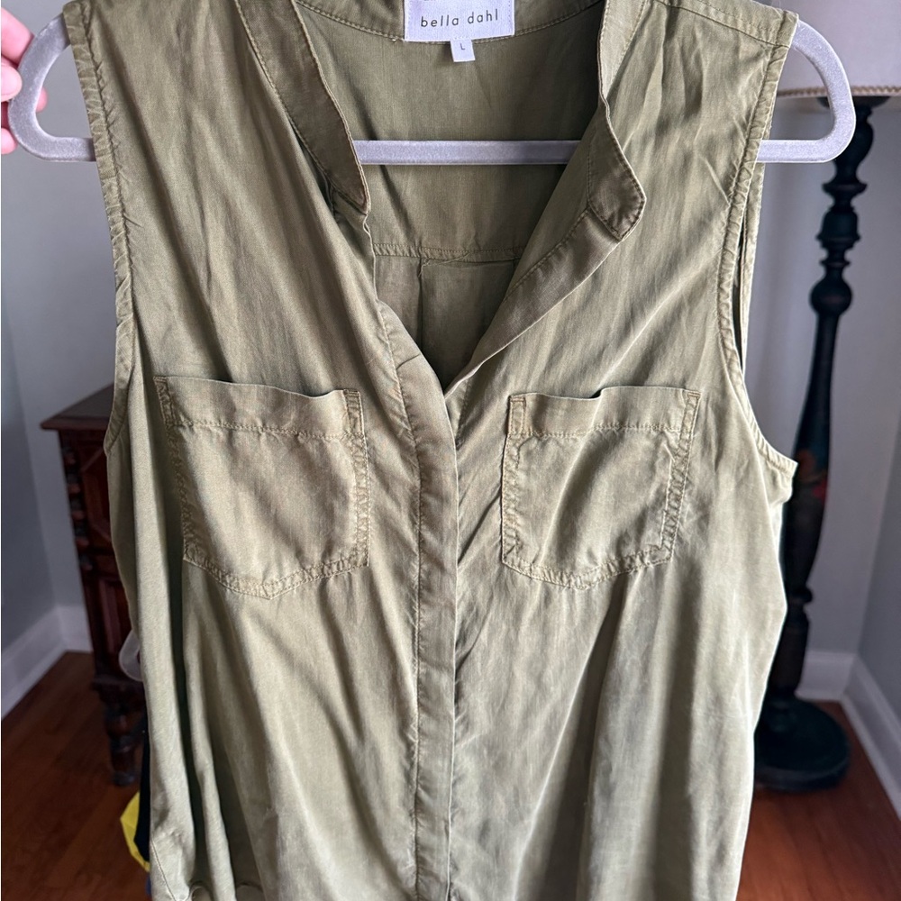 Bella Dahl Khaki Sleeveless Blouse